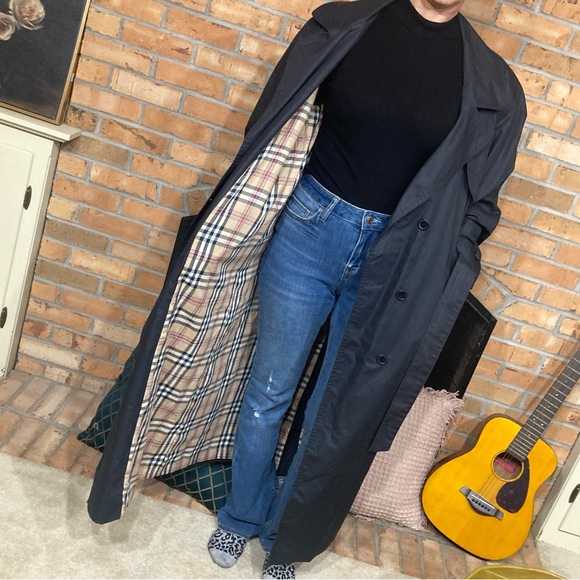 Pierre Dalby Paris Jackets & Blazers - VINTAGE Pierre Dalby Paris Plaid Lined Long Belted Trench Coat Women’s L